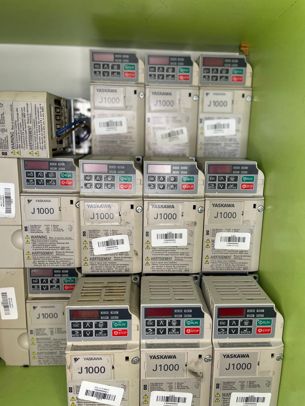 YASKAWA J1000